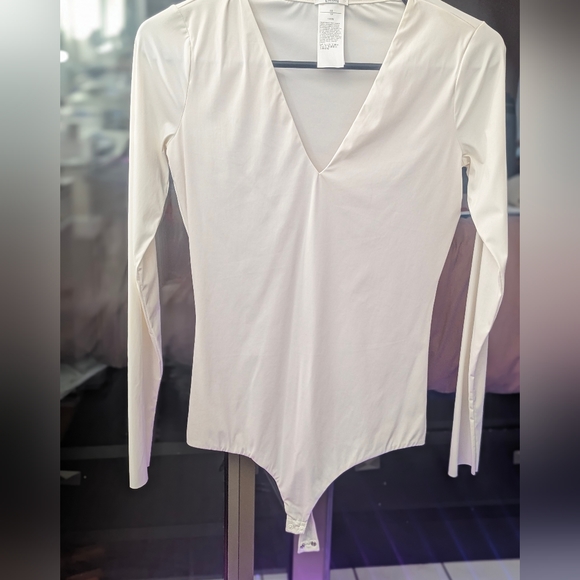 Wolford V-Neck Bodysuit - Picture 2 of 5